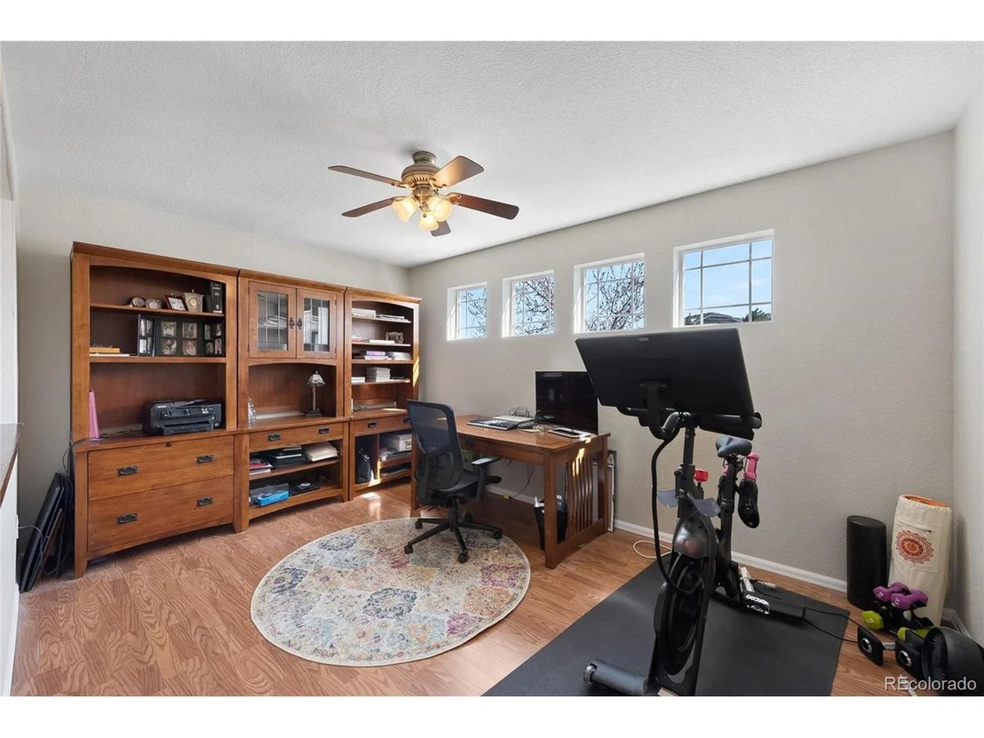 Photo of 3075 Windridge Cir