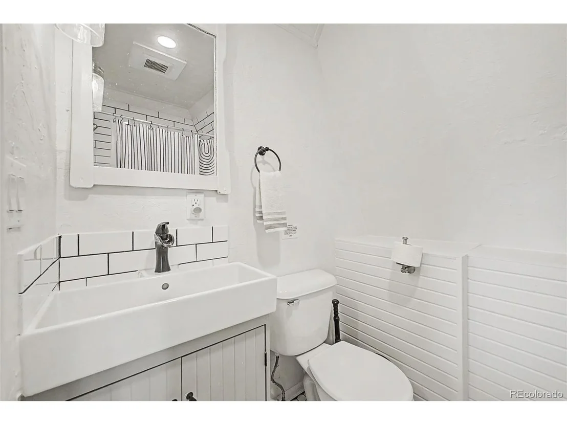 Photo of 1365 Kokanee Rd