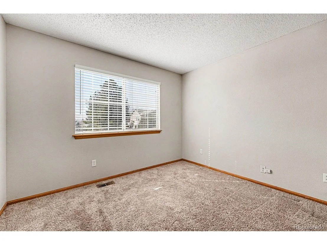 Photo of 5458 S Perth Way
