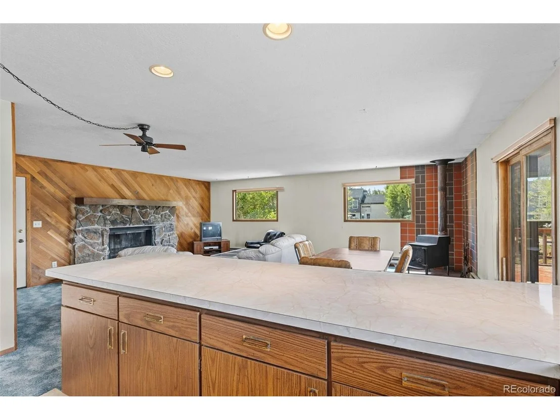 Photo of 143 Meadow Dr