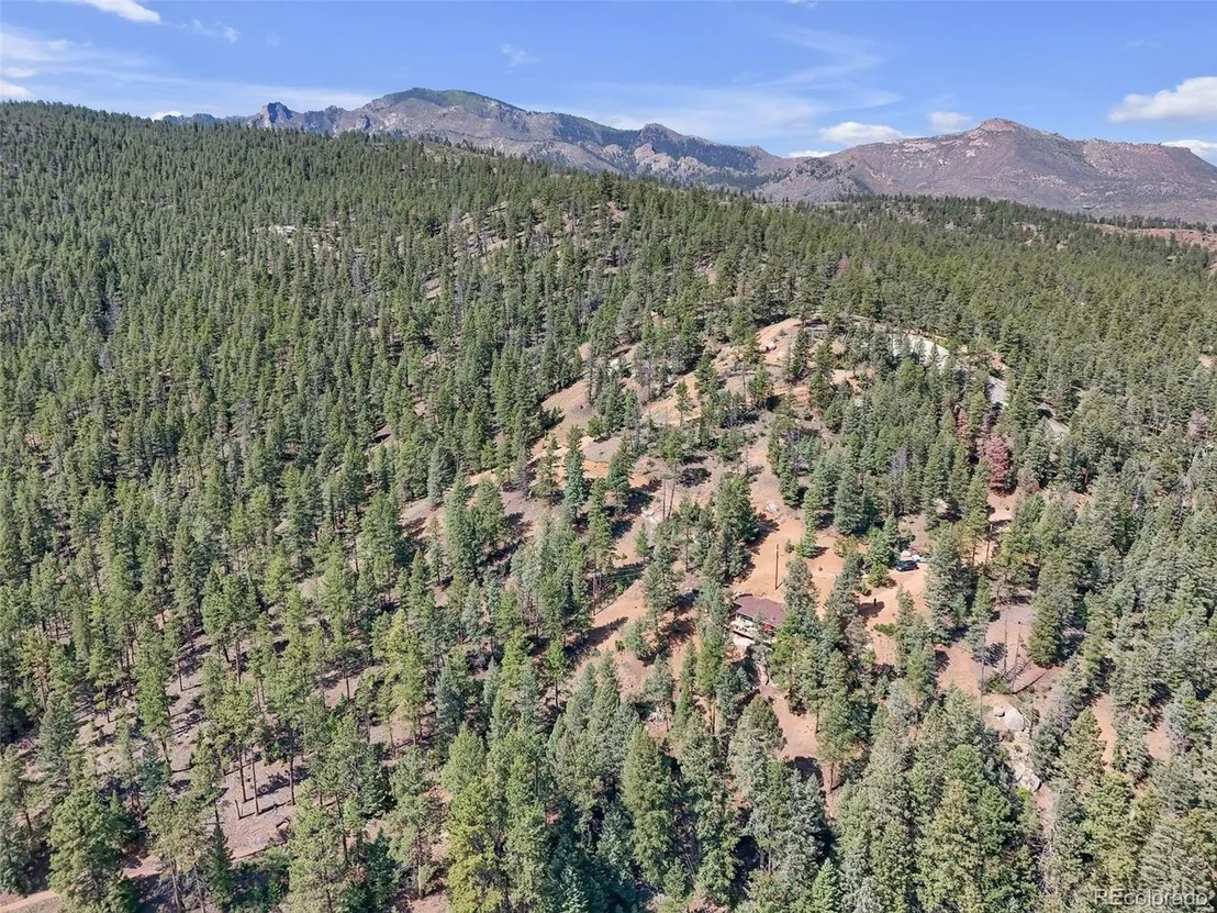 Photo of 9987 Overlook Rd