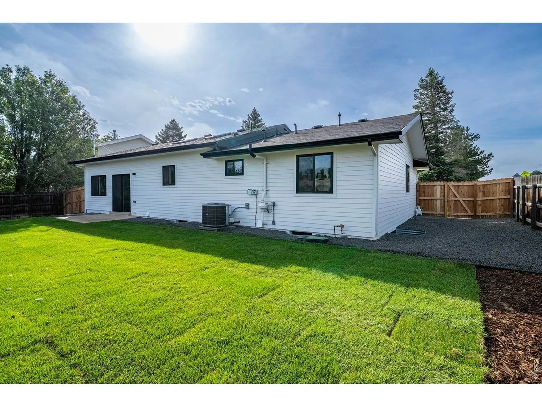 Photo of 1495 Chambers Dr