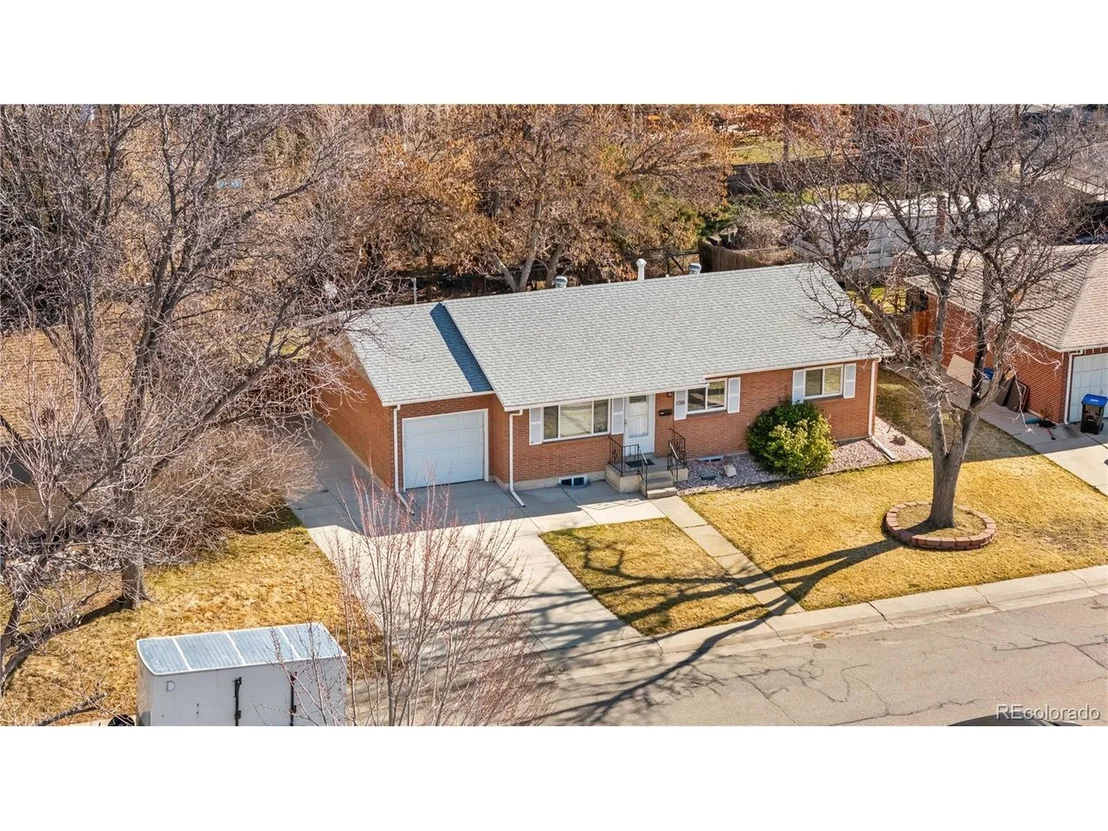 Photo of 6359 Brooks Dr