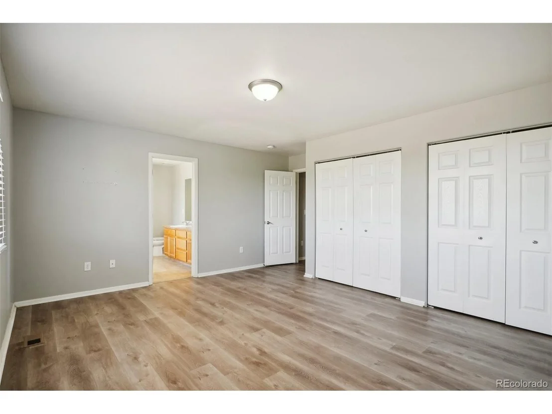 Photo of 9806 Roadrunner Ave