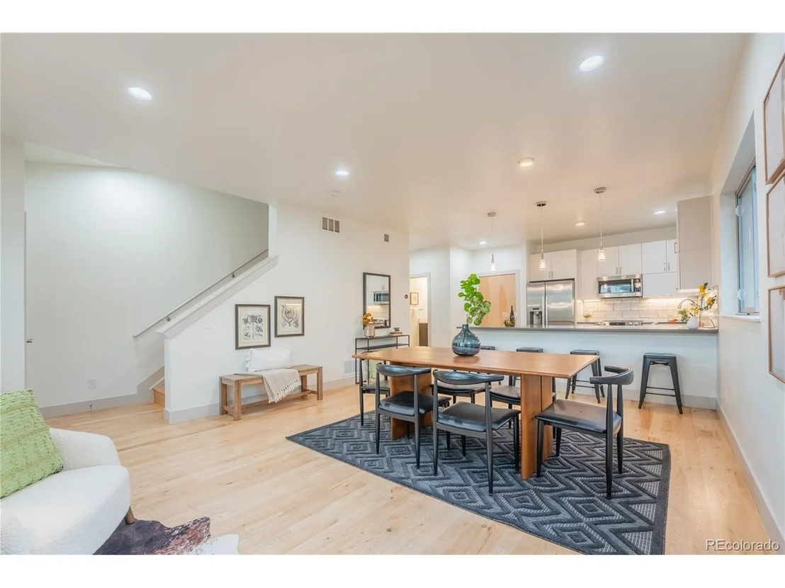 Photo of 6892 Juniper Ct