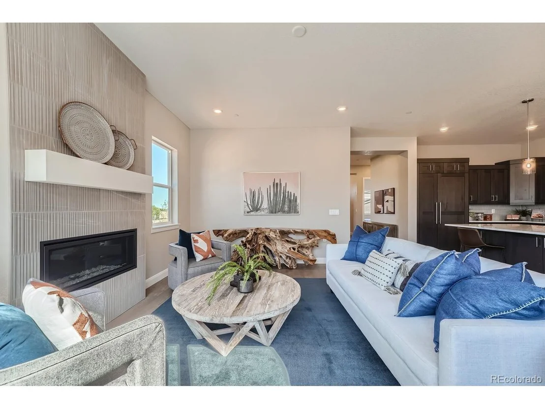 Photo of 215 S 1st Ave