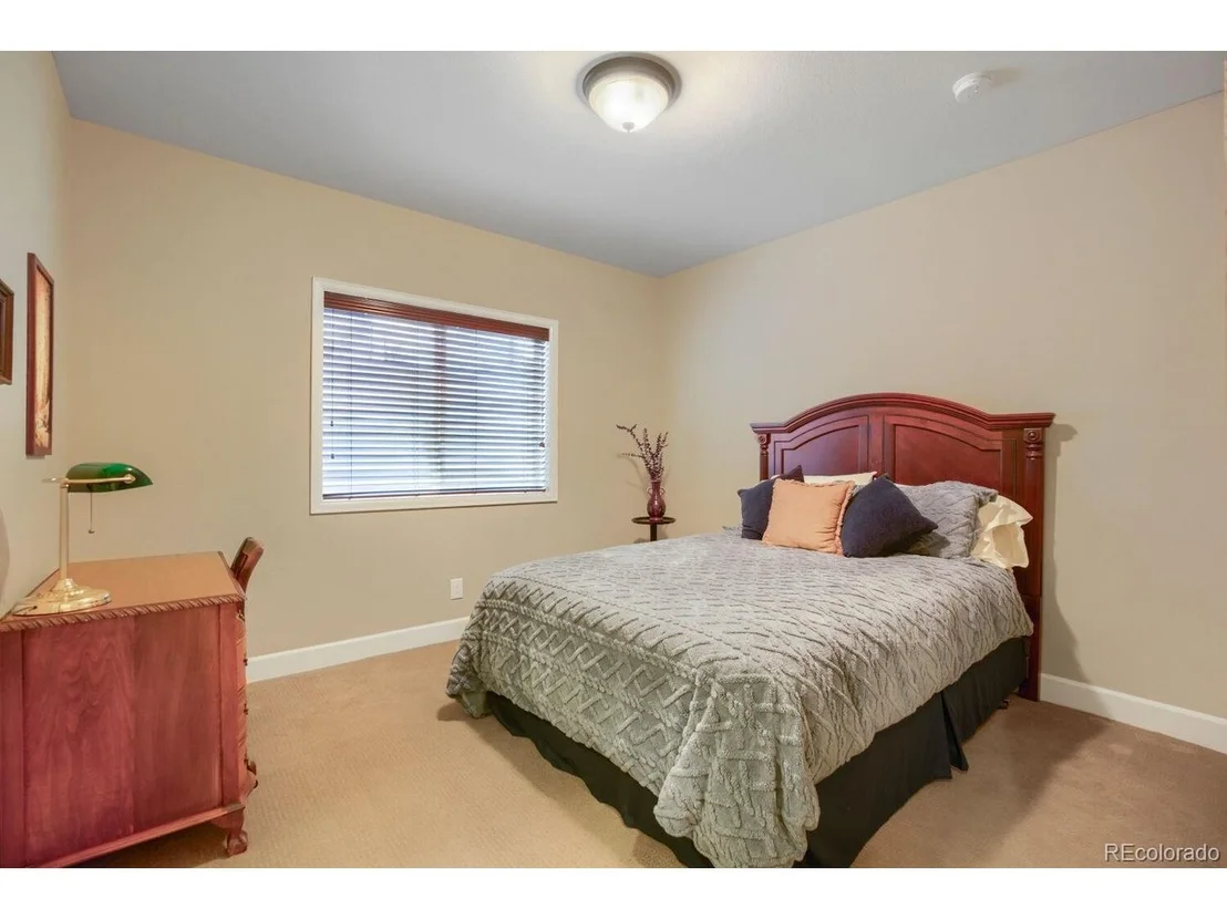 Photo of 9432 Noble Way