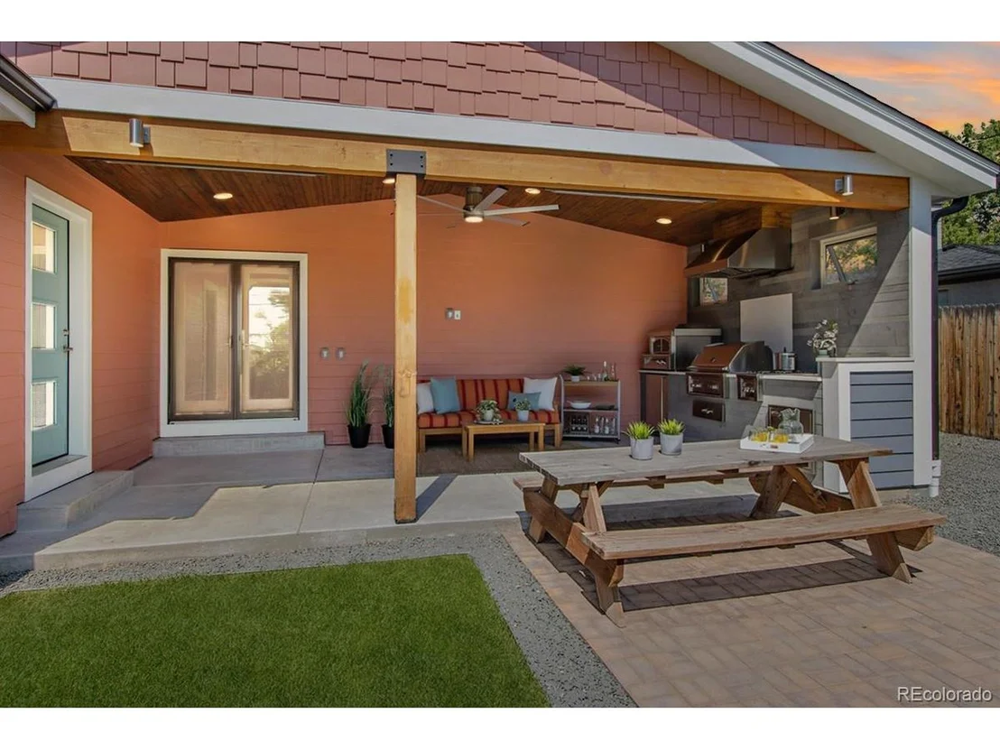 Photo of 5350 Iris St