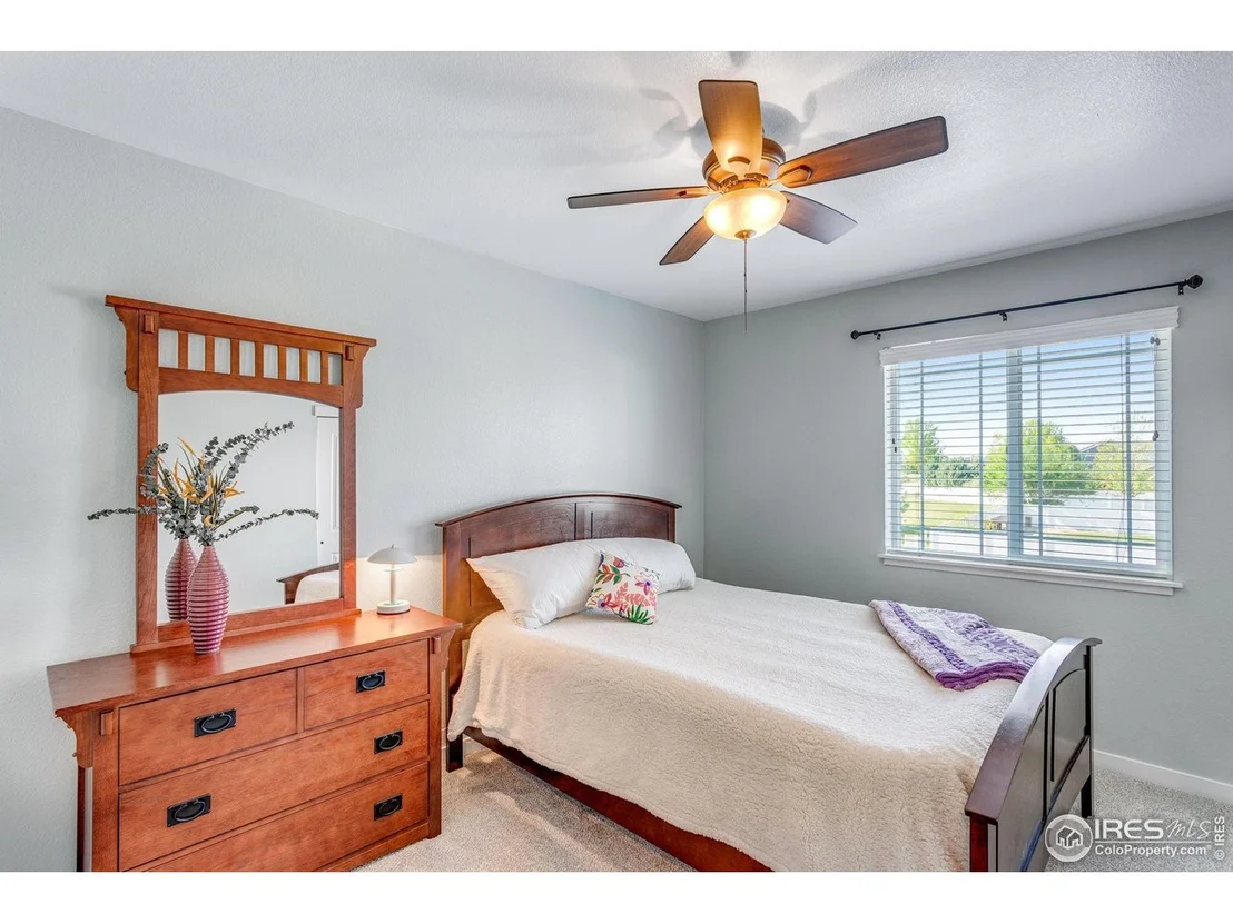 Photo of 680 Saratoga Way