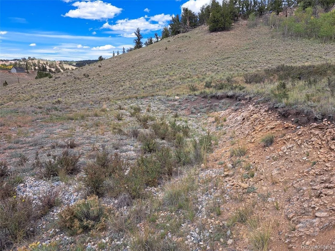 Photo of 736 Stagestop Rd