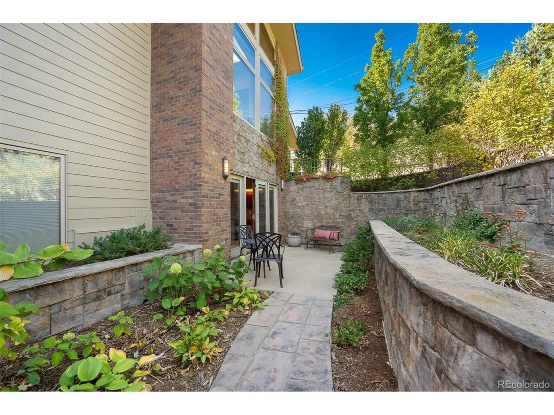 Photo of 2289 Old Quarry Rd
