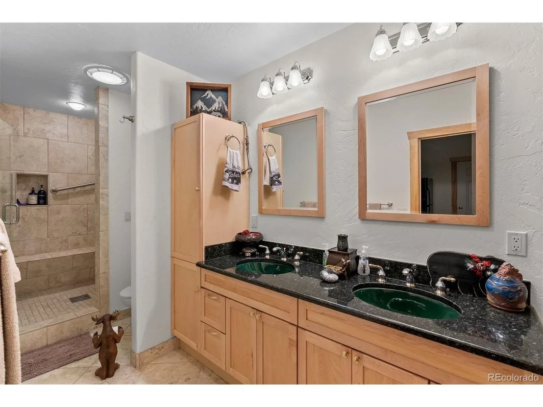 Photo of 217 N Hill Dr