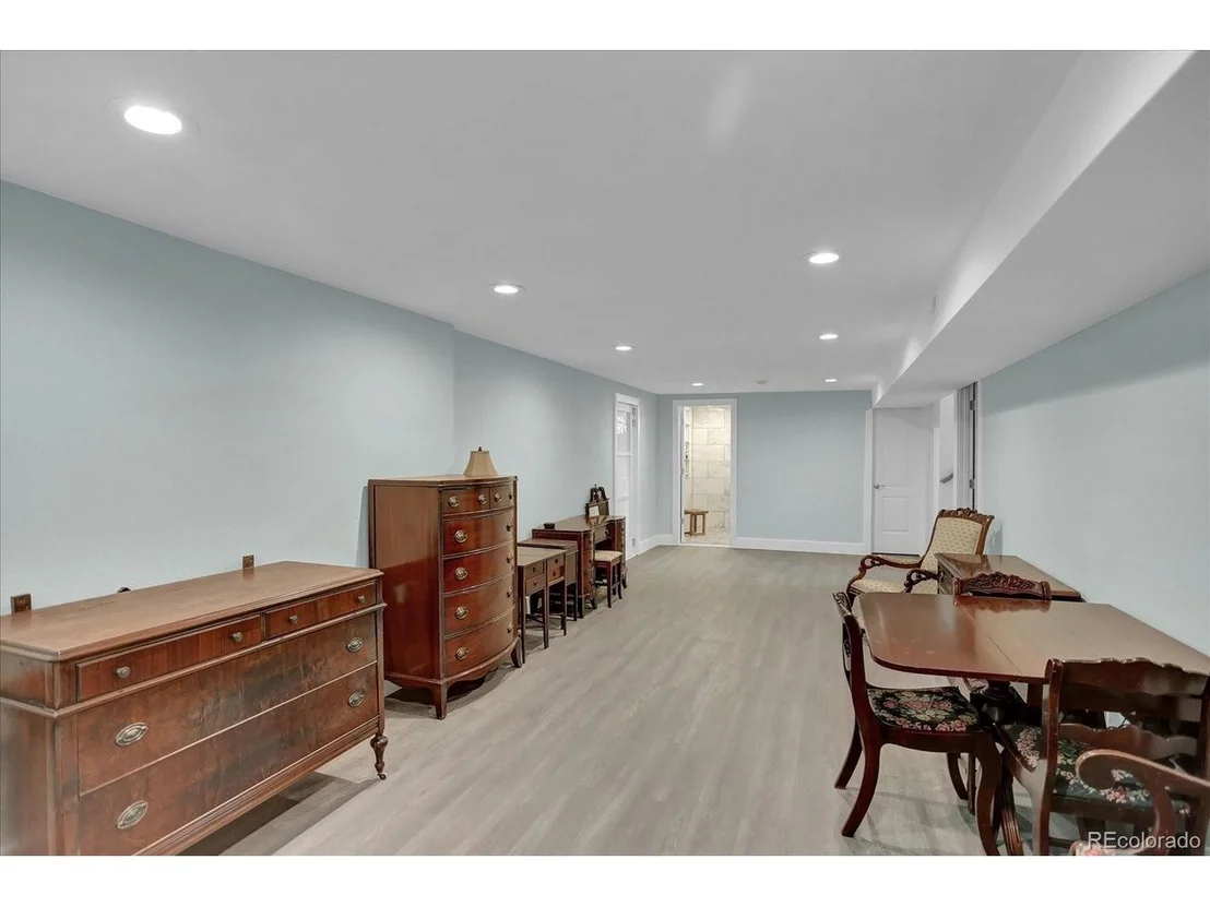 Photo of 200 Flint Way