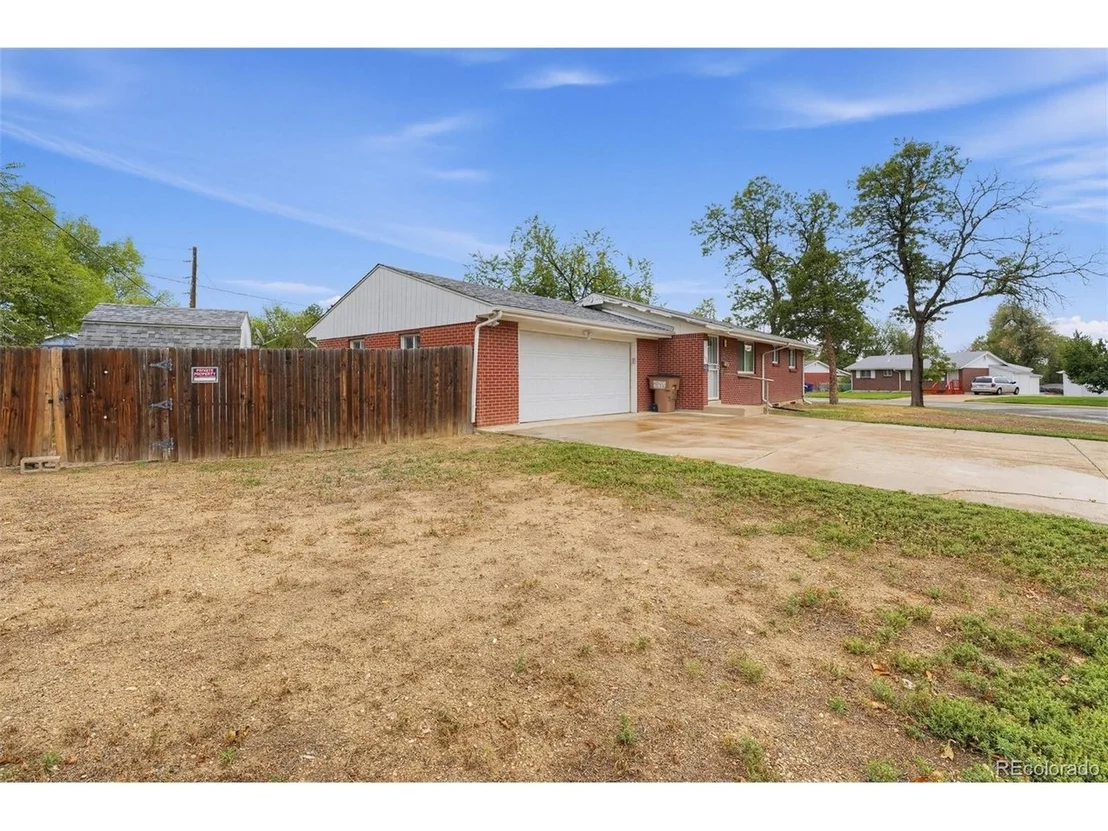 Photo of 6738 Pierce Way