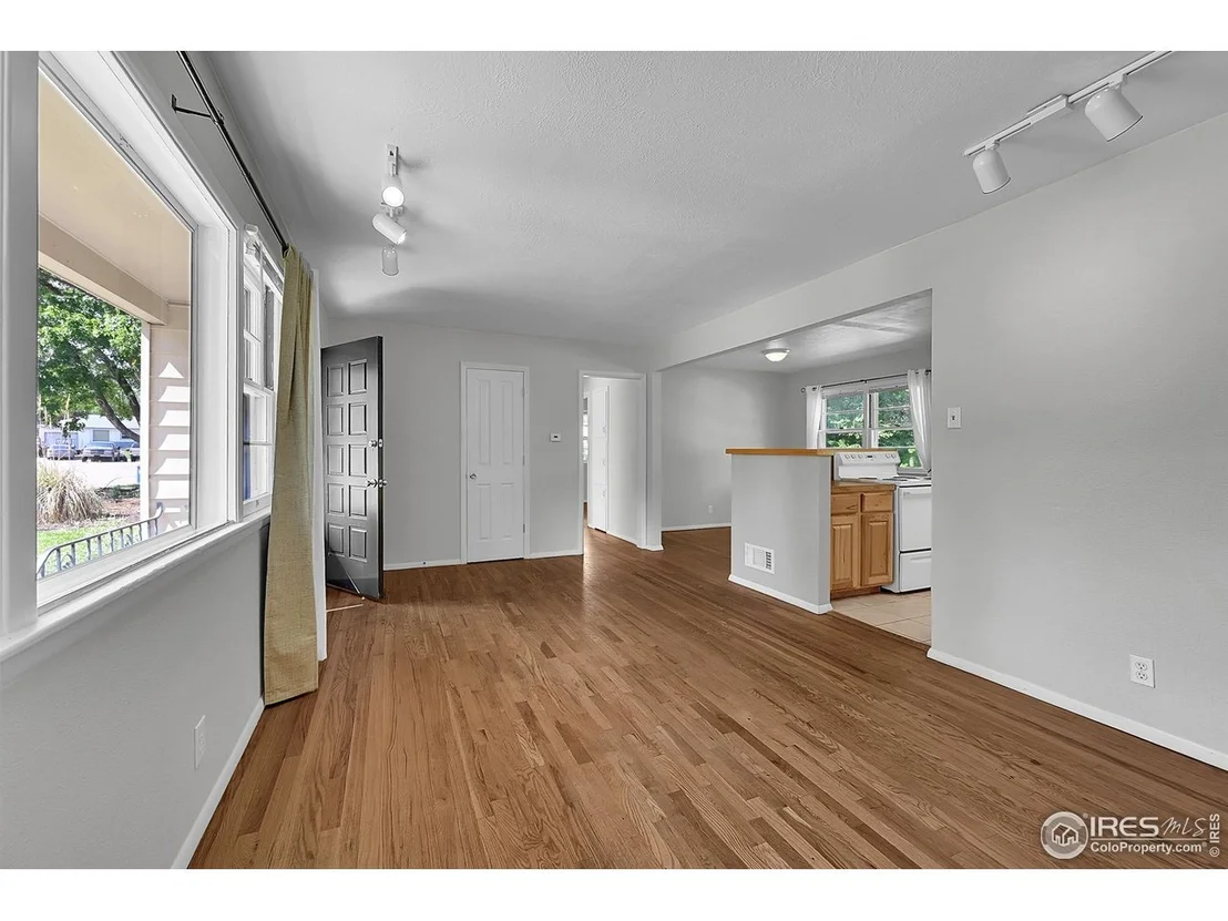 Photo of 2416 15th Ave