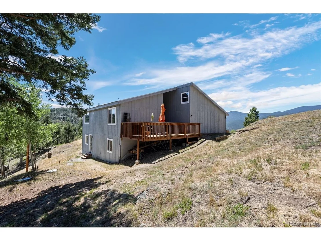Photo of 1729 Crow Valley Rd