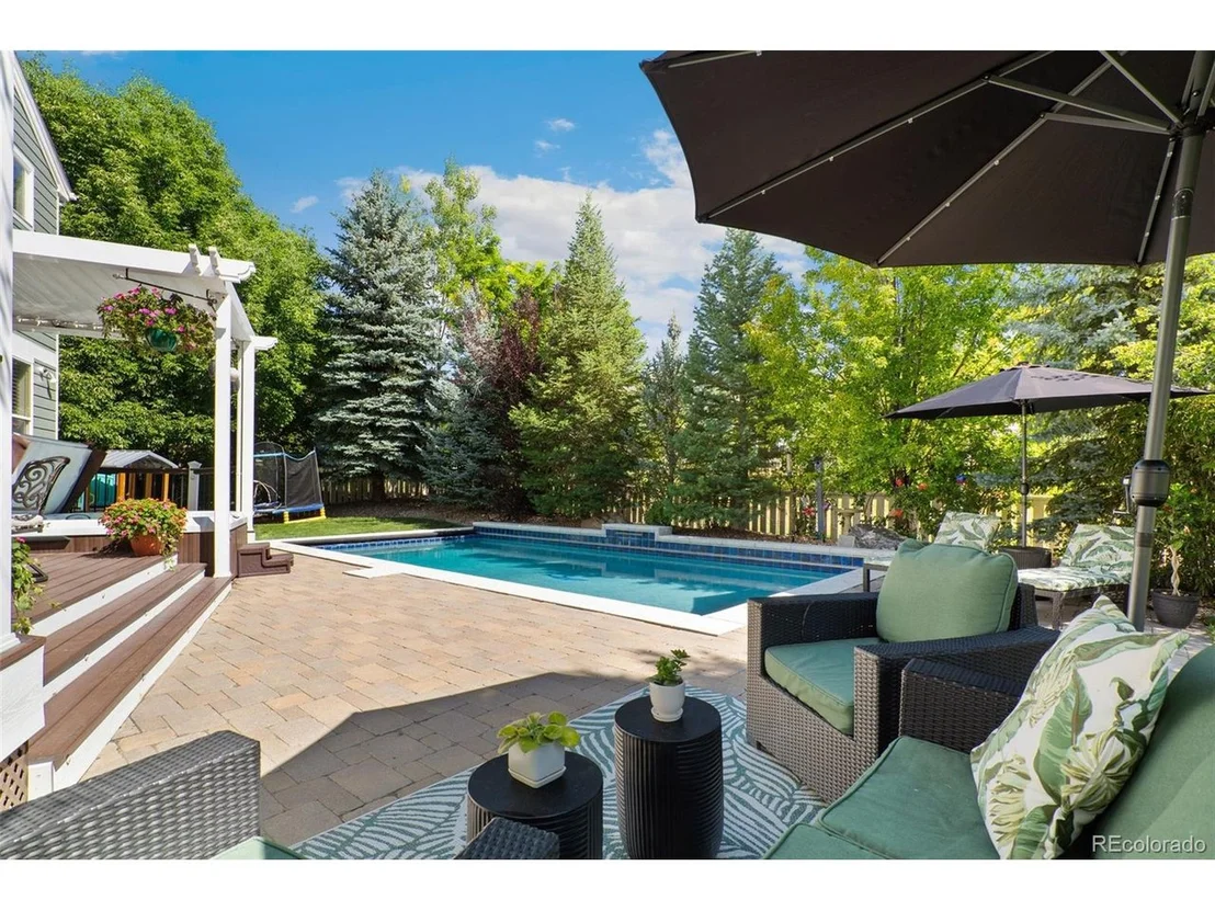 Photo of 6114 Devinney Ct