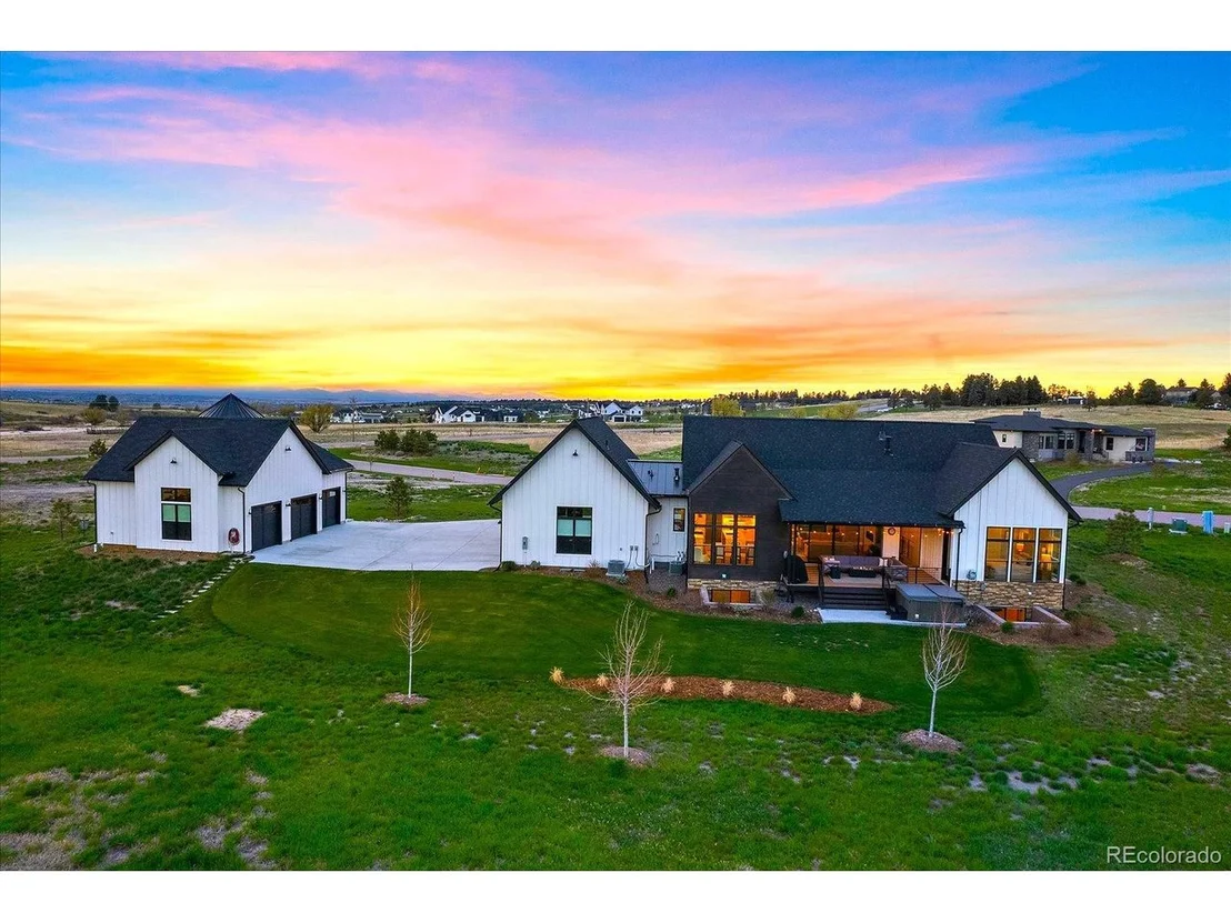 Photo of 2739 Fox View Trl