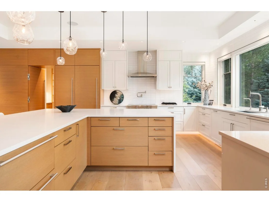 Photo of 2158 Tamarack Ave