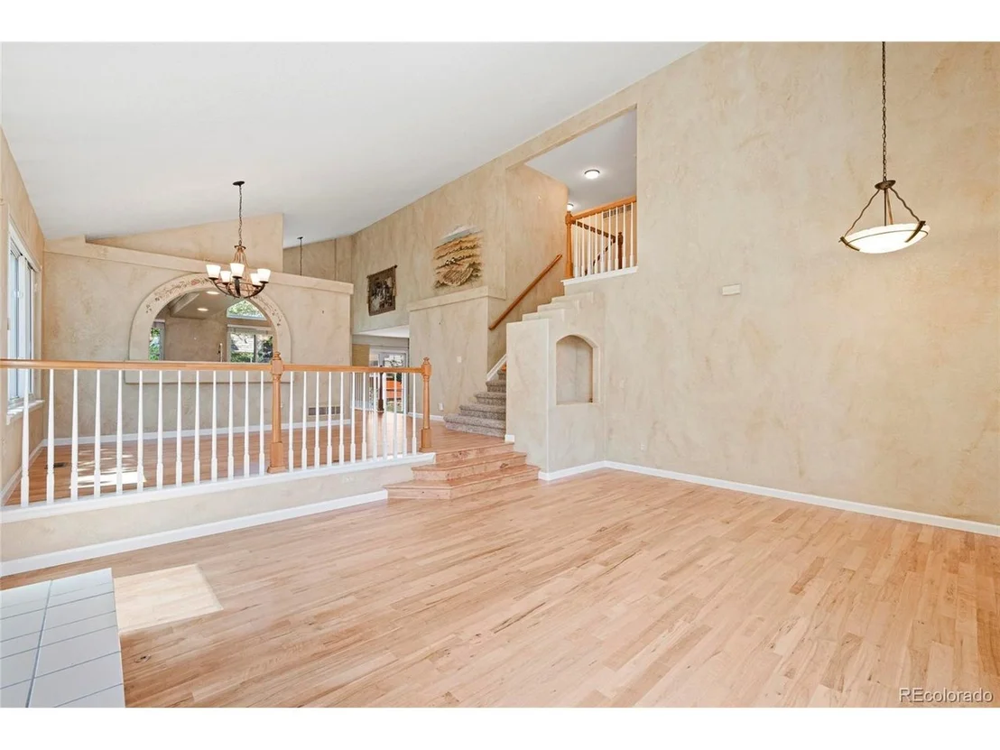 Photo of 6846 Edgewood Way