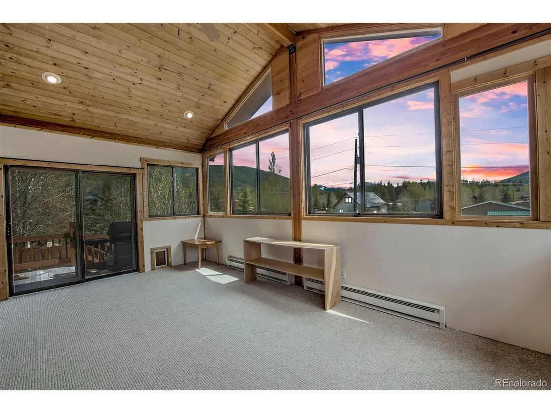 Photo of 196 Vail Cir