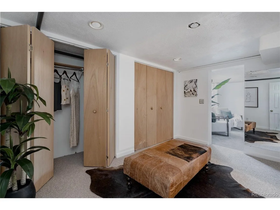 Photo of 3733 Sheridan Blvd