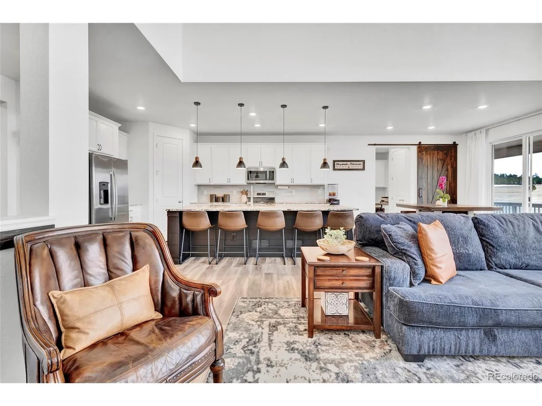 Photo of 1210 Horsetail Loop