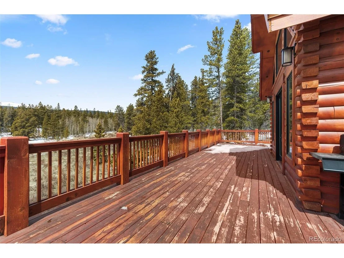 Photo of 1477 Lakeside Dr