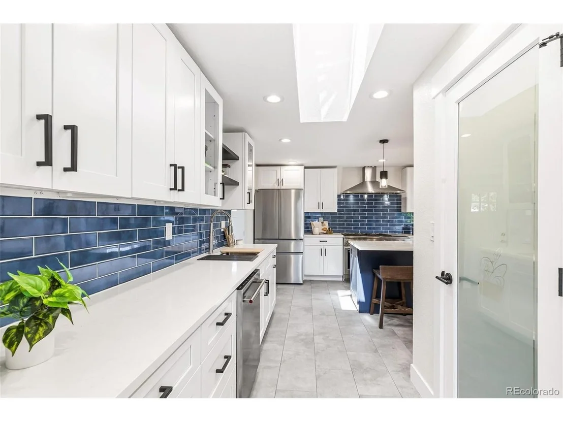 Photo of 3100 W Denver Pl