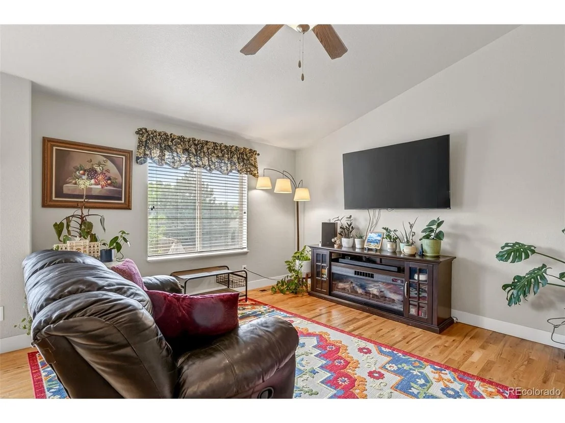Photo of 884 Cliffrose Way