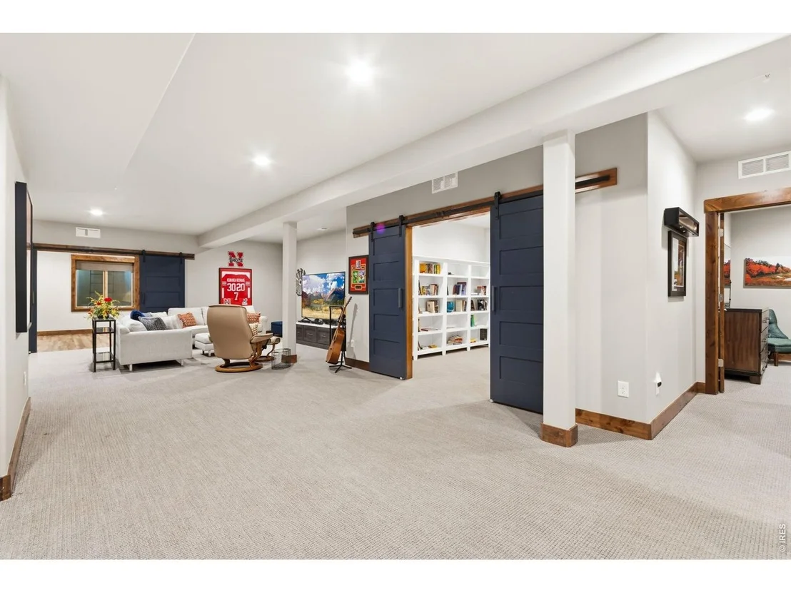 Photo of 5241 Hialeah Dr