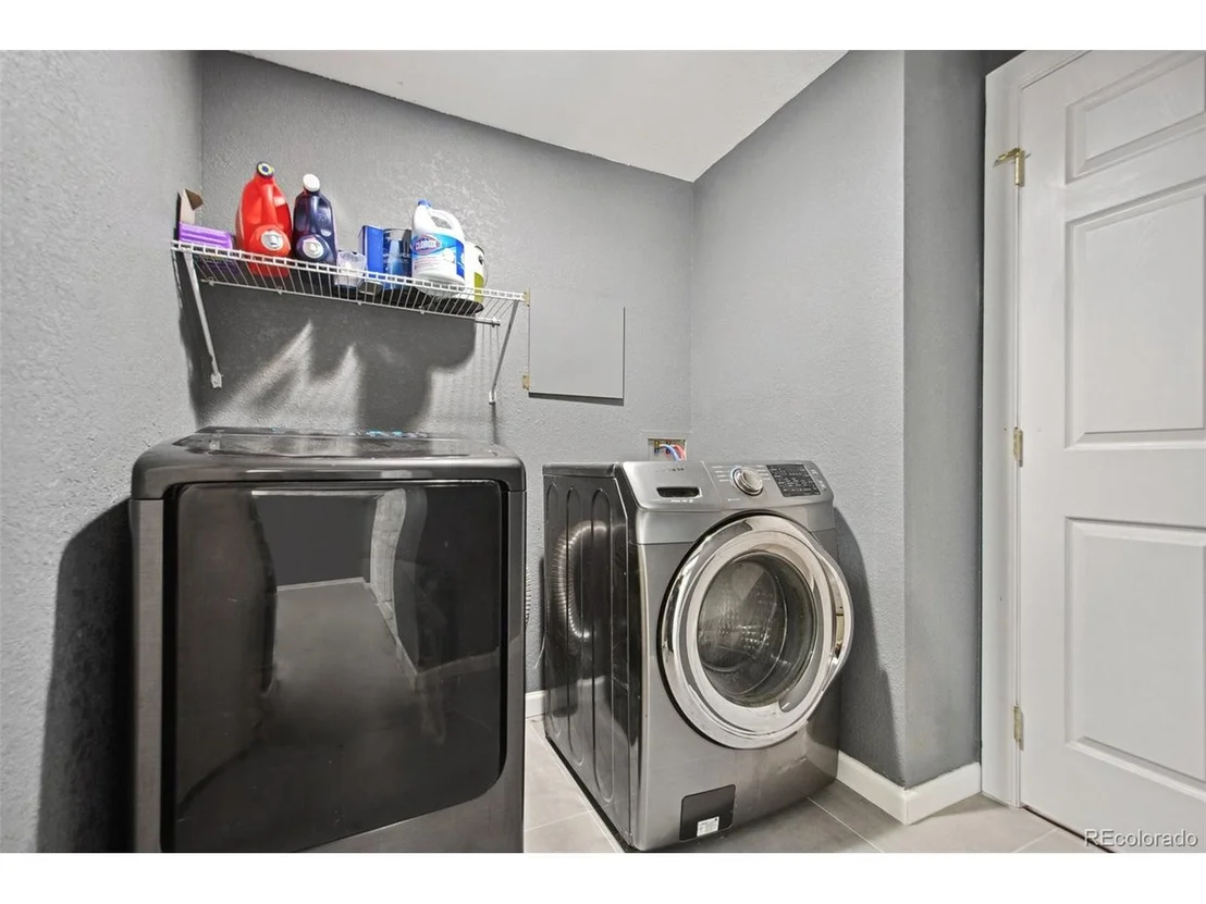 Photo of 23555 Broadmoor Dr