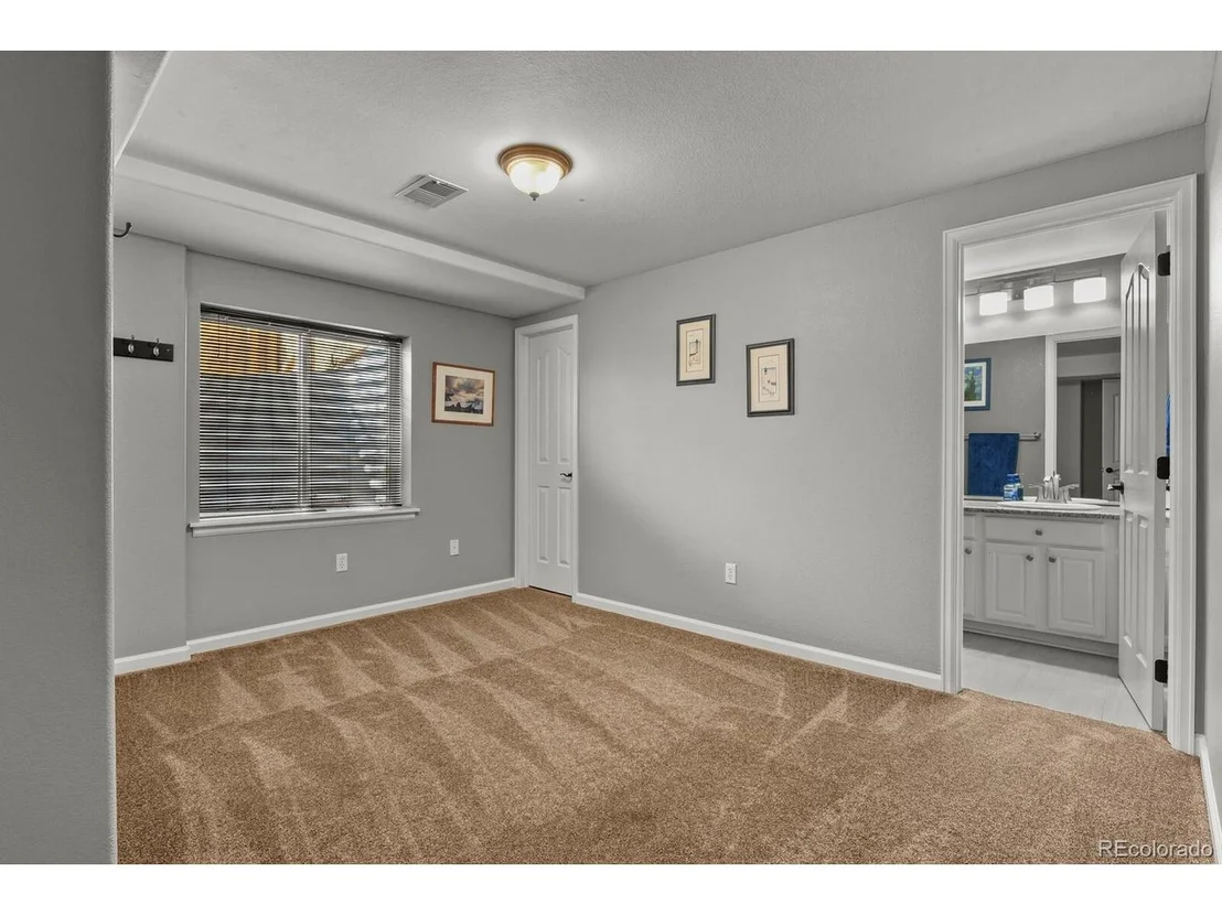 Photo of 21018 Saddleback Cir
