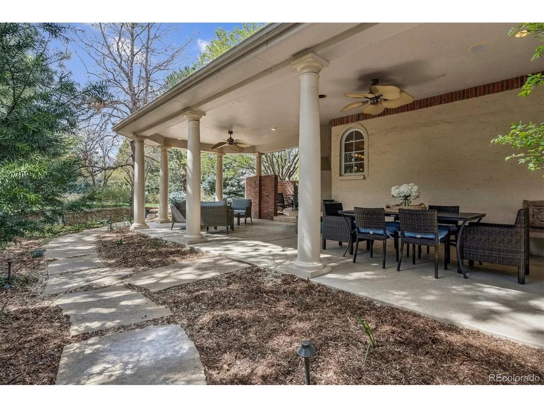 Photo of 2 Foxtail Cir