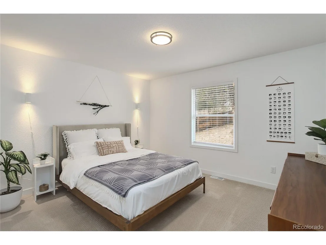 Photo of 95 Fitzsimmons Rd