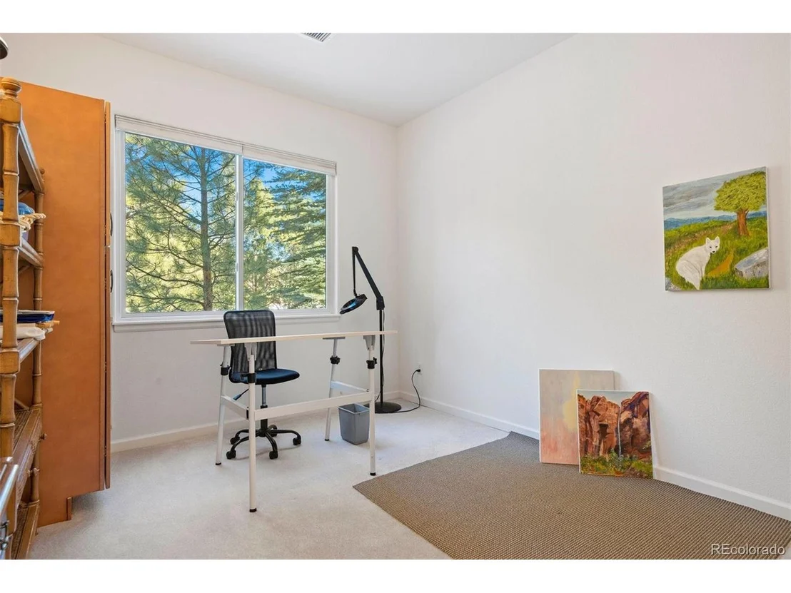 Photo of 31415 Forestland Dr