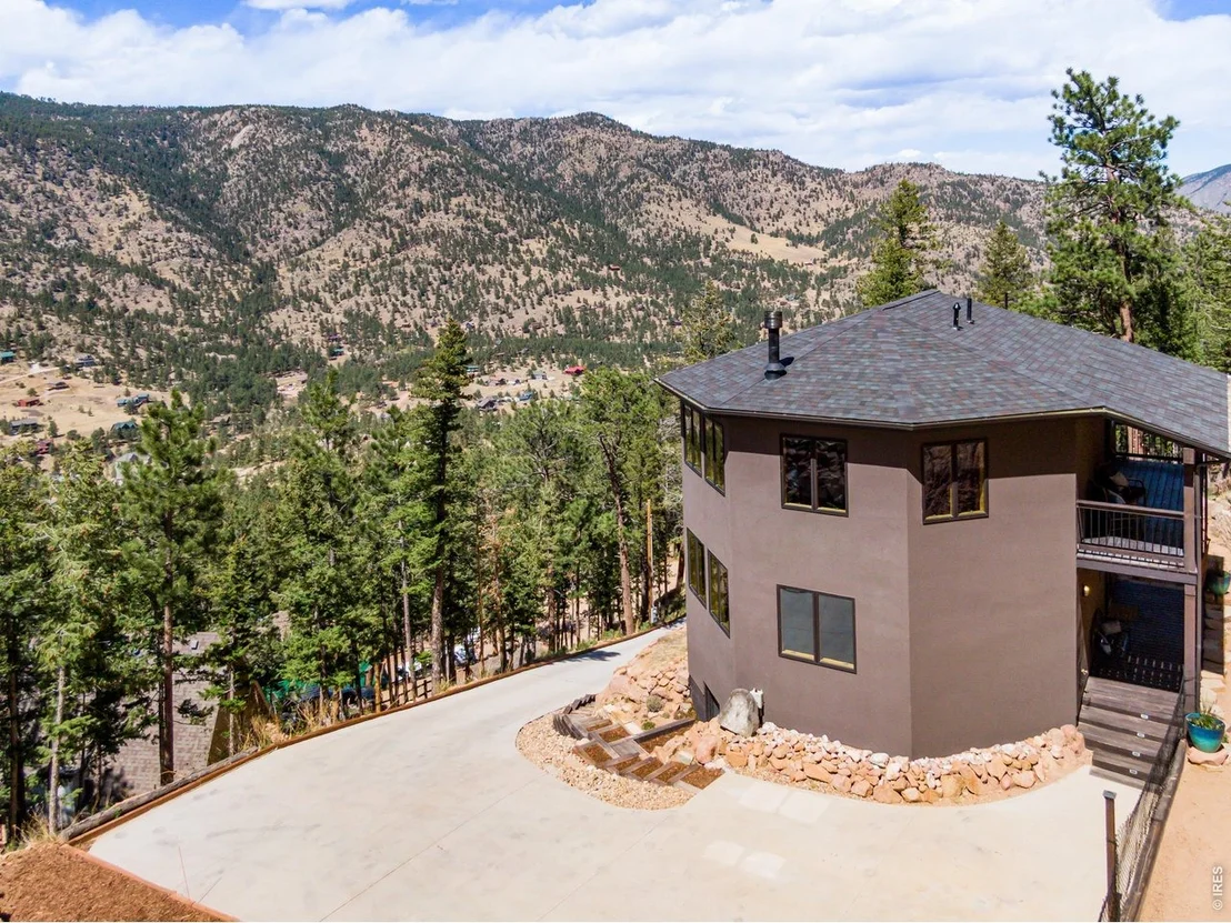 Photo of 80 Lookout Dr