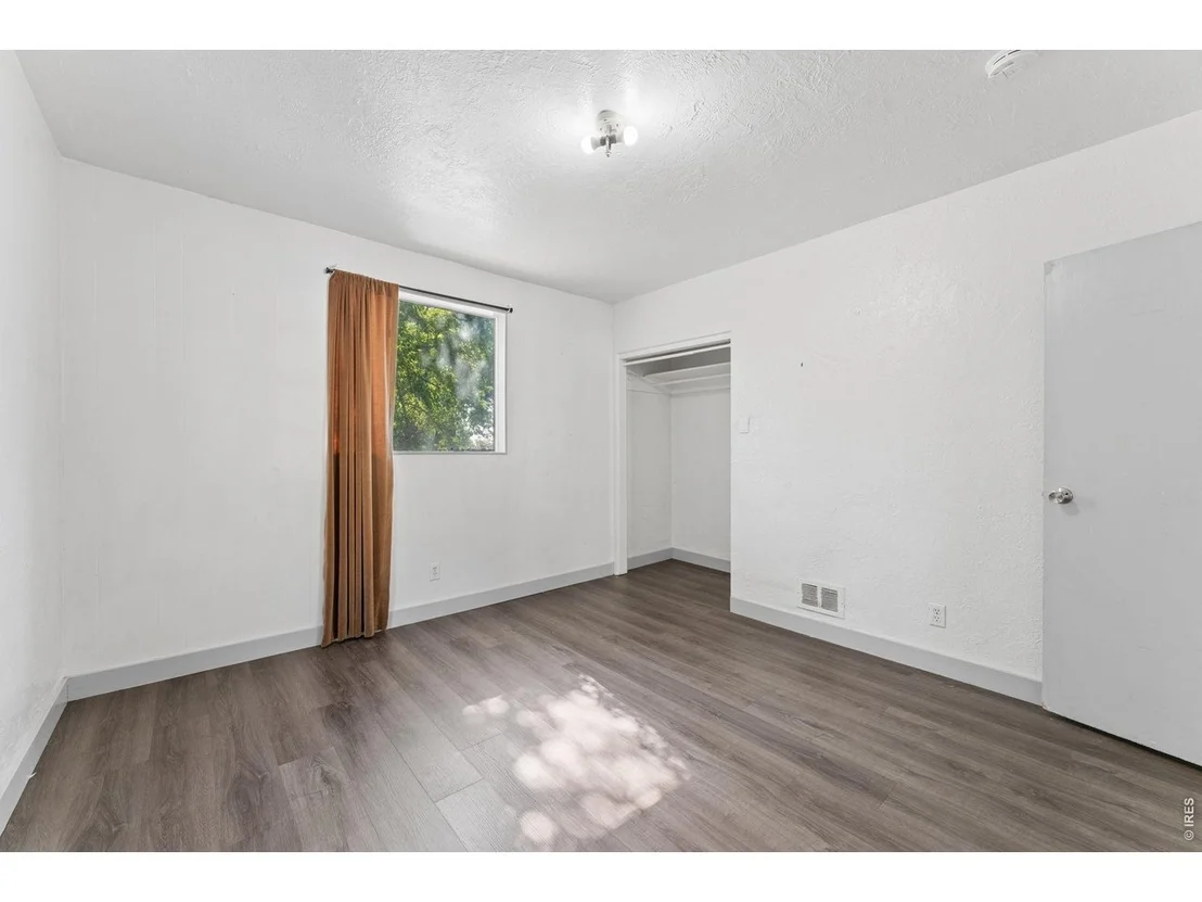 Photo of 2210 10th Ave