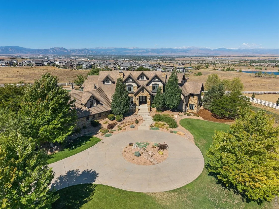 Photo of 15478 Mountain View Cir