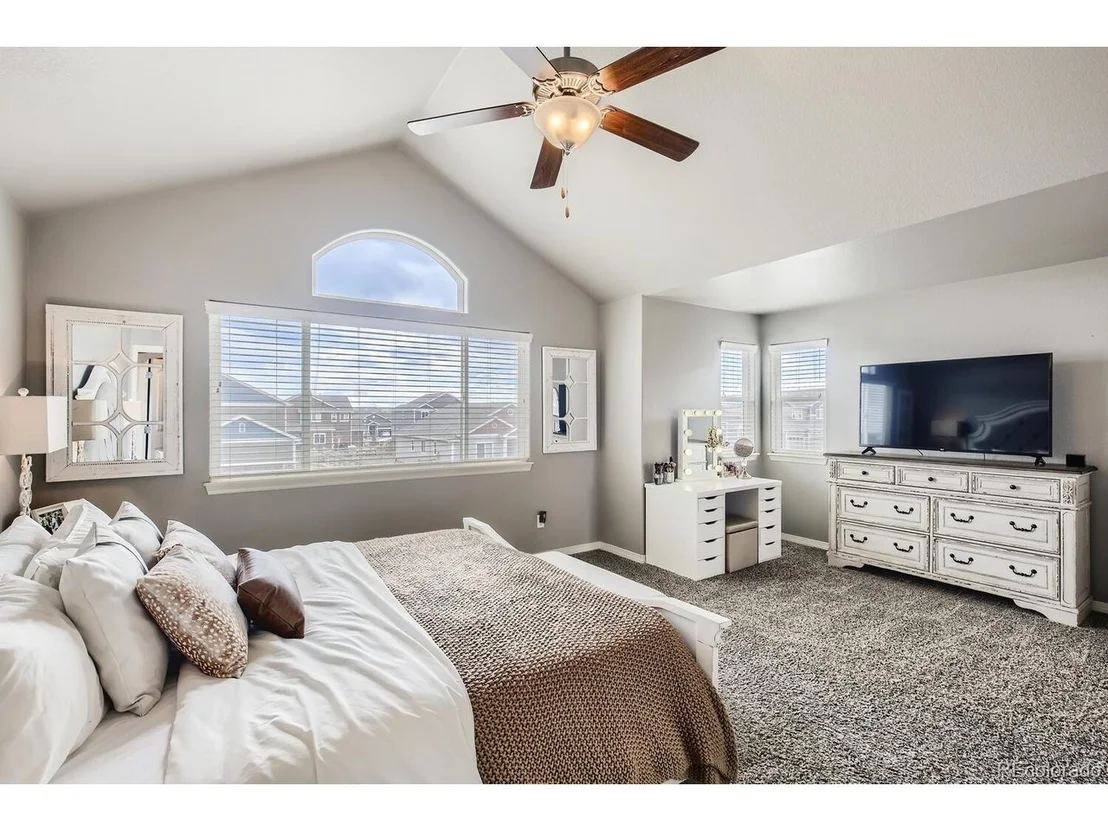 Photo of 514 Mount Rainier St