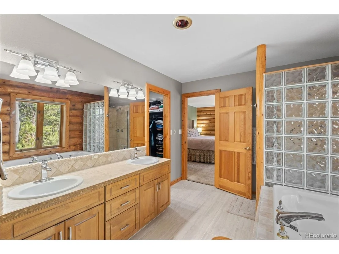 Photo of 23550 Pleasant Park Rd