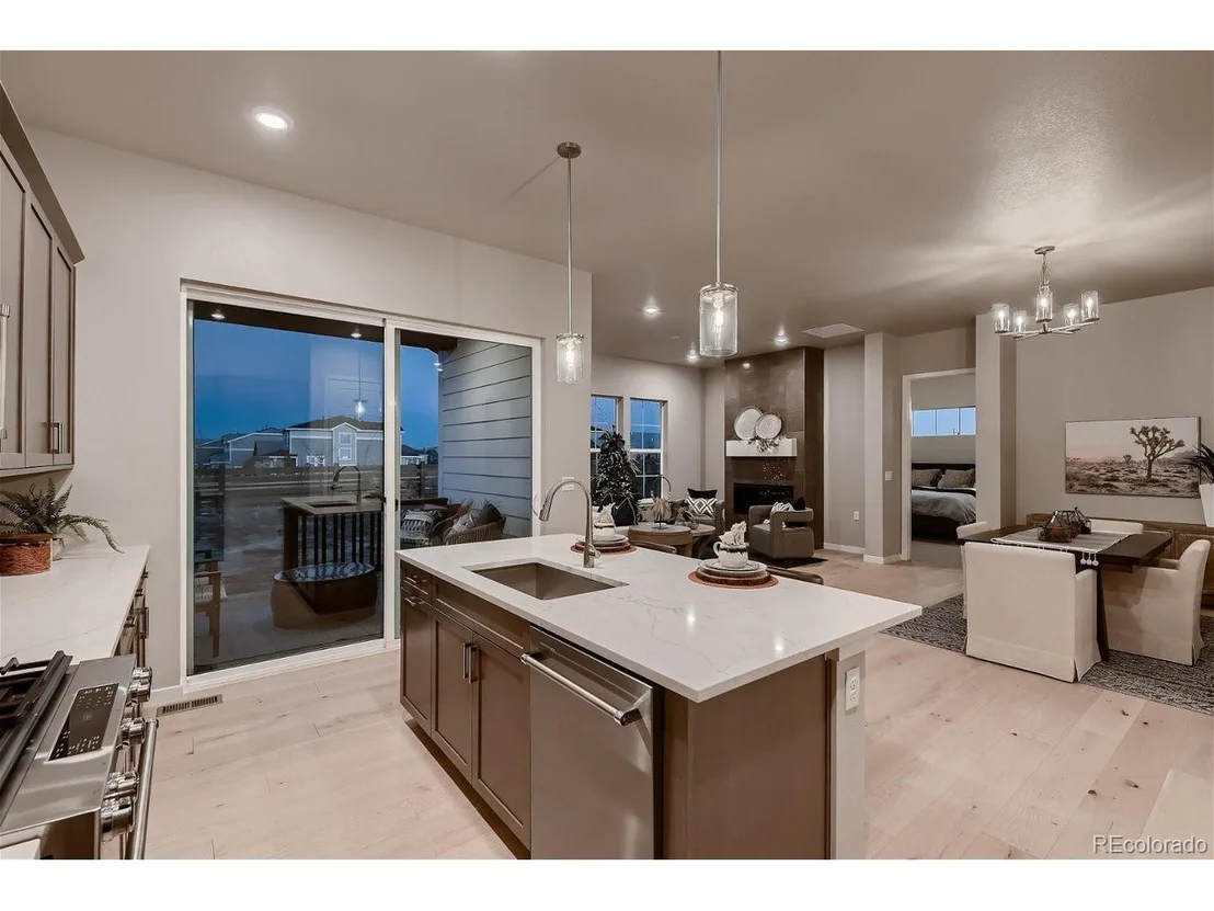 Photo of 895 Quarry Cir