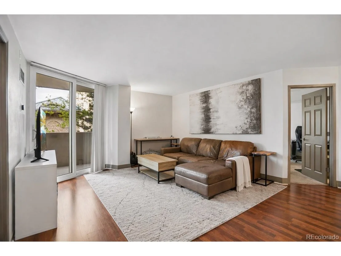 Photo of Unit 310 at 601 W 11th Ave