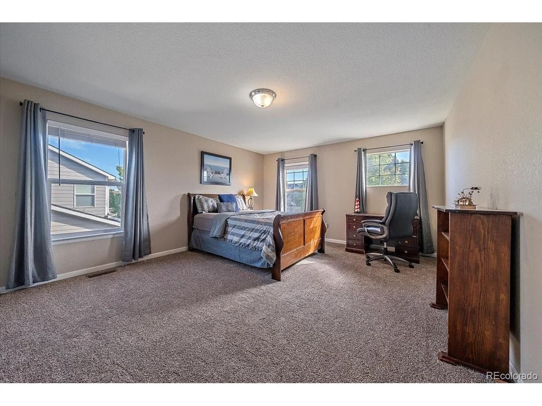 Photo of 11203 Coal Mine St