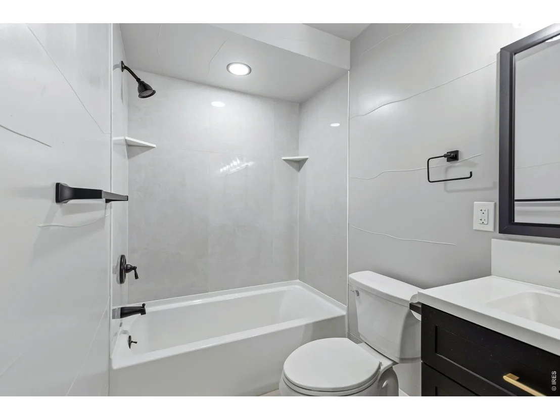 Photo of 1950 Montview Dr