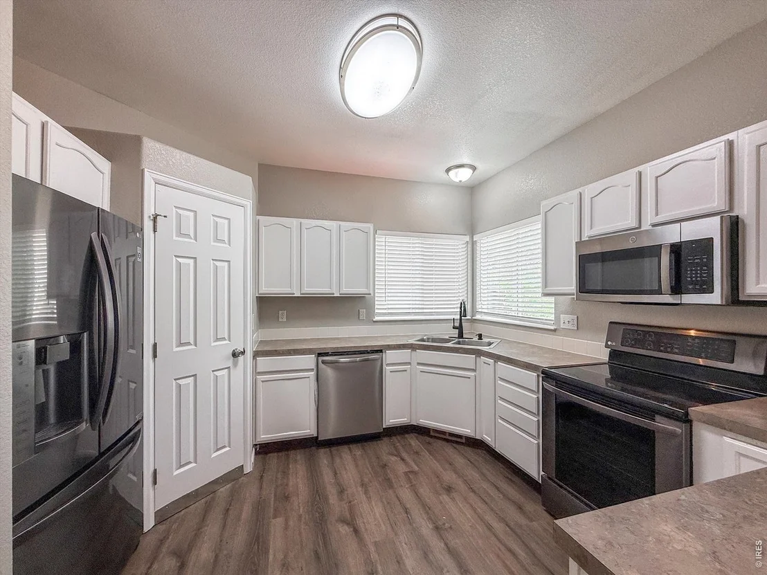 Photo of 918 Cliffrose Way