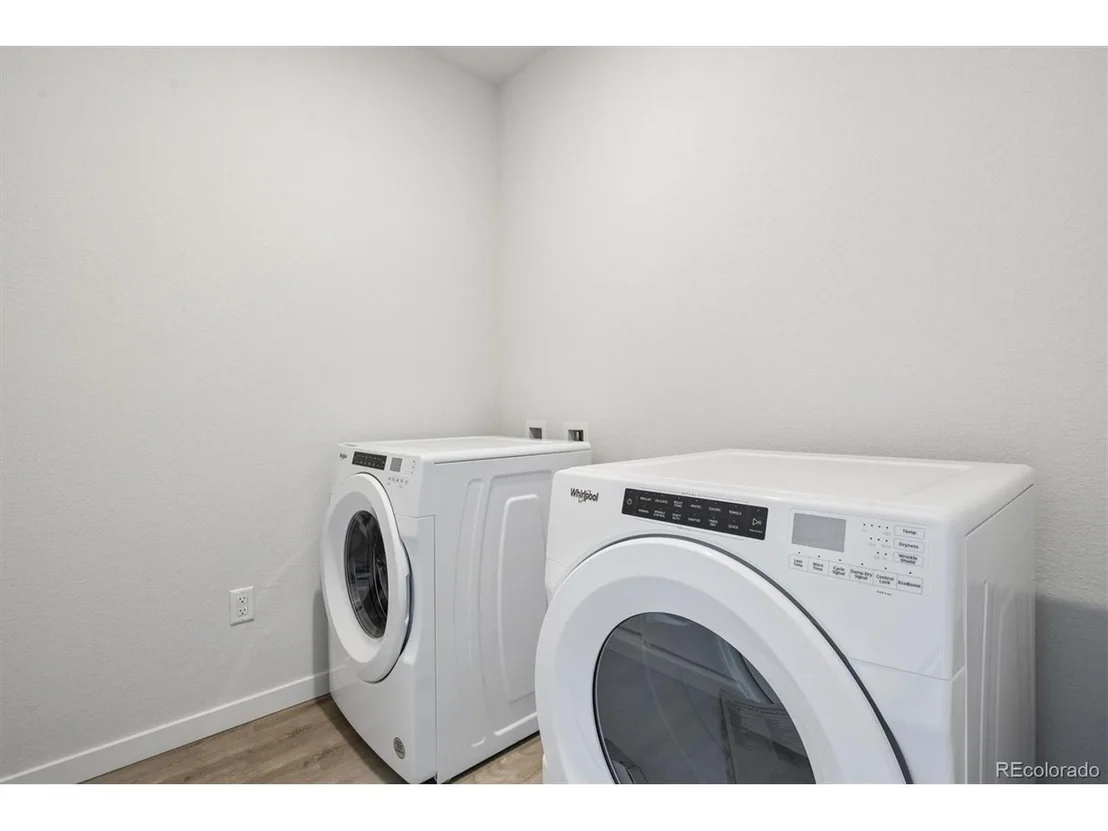 Photo of Unit 305 at 483 Interlocken Blvd