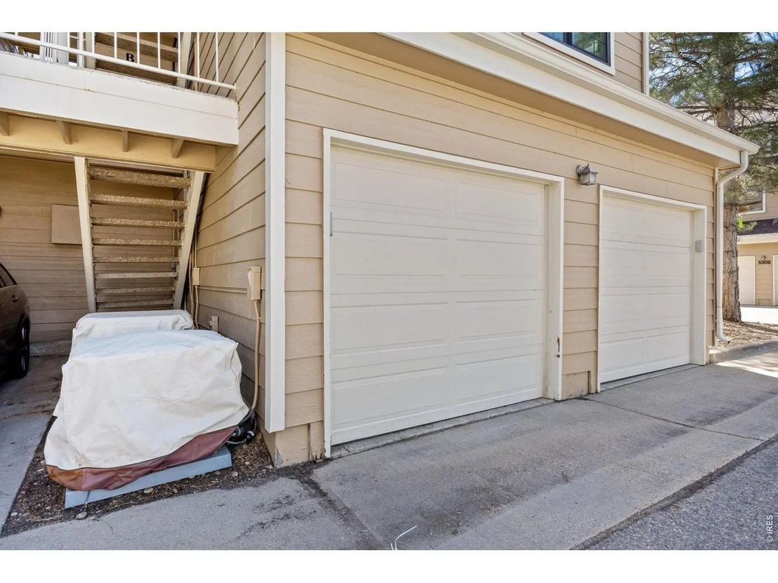 Photo of Unit B at 5904 Gunbarrel Ave