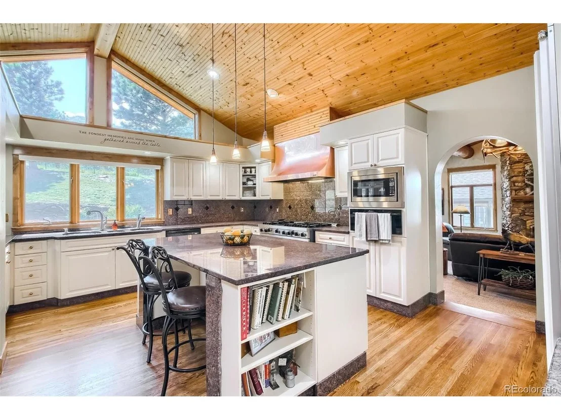 Photo of 5335 Pine Ridge Rd
