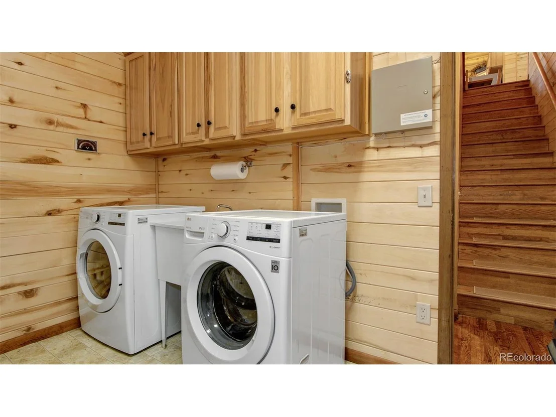 Photo of 885 Circle 73